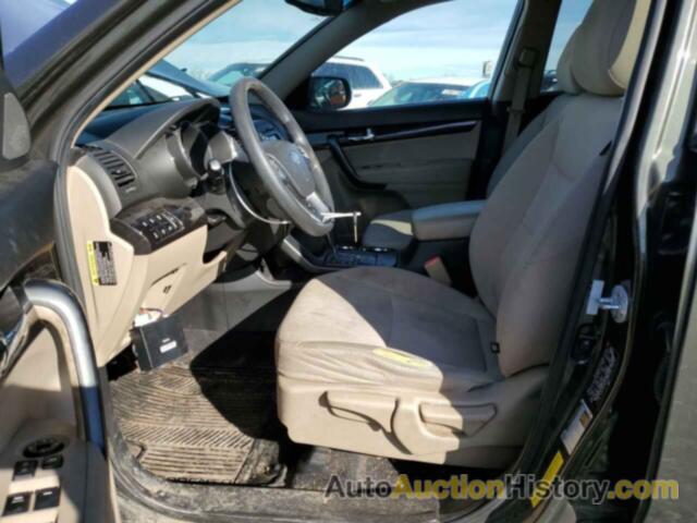 KIA SORENTO BASE, 5XYKTCA6XCG271859