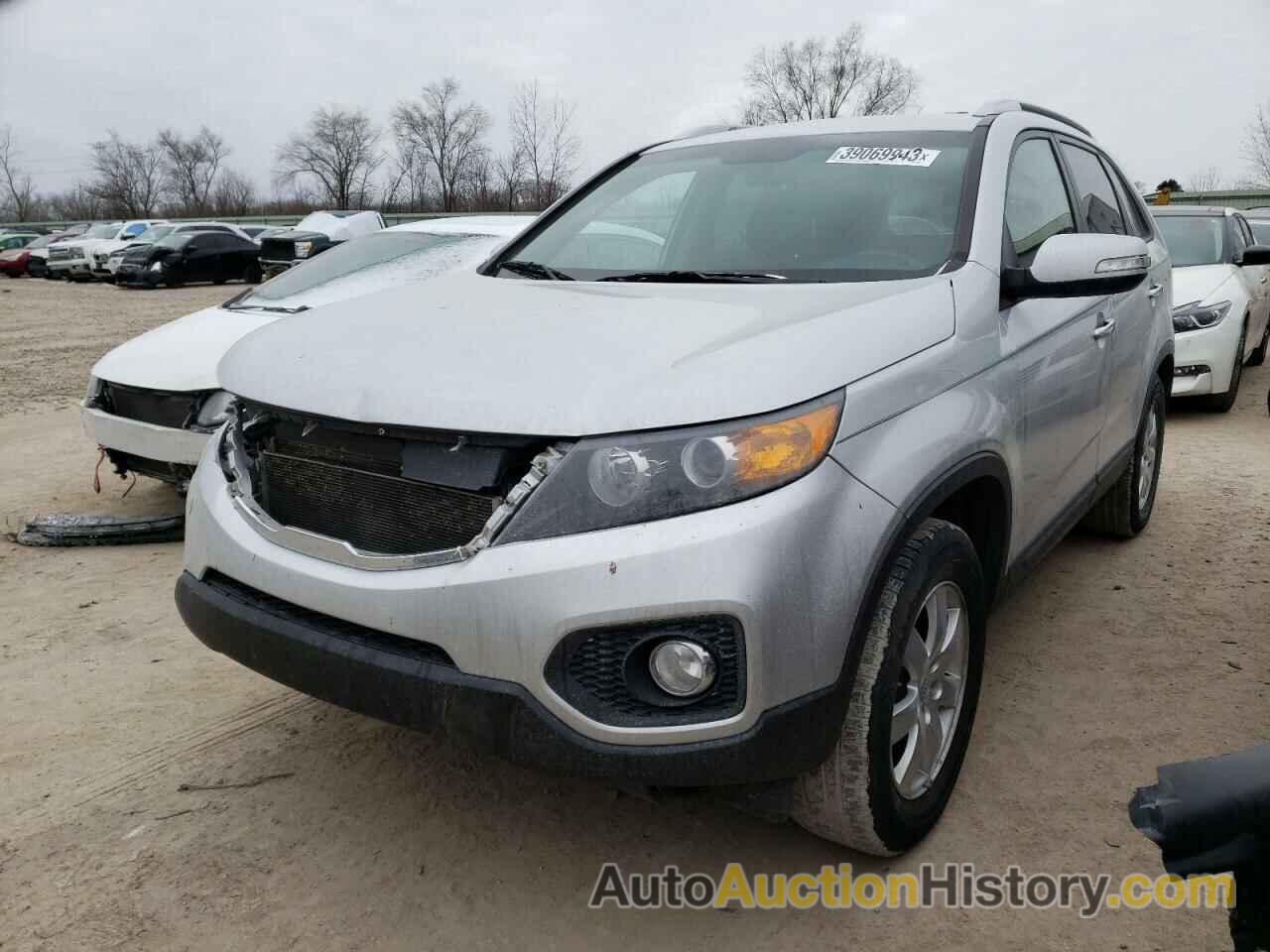 2013 KIA SORENTO LX, 5XYKT4A23DG363089