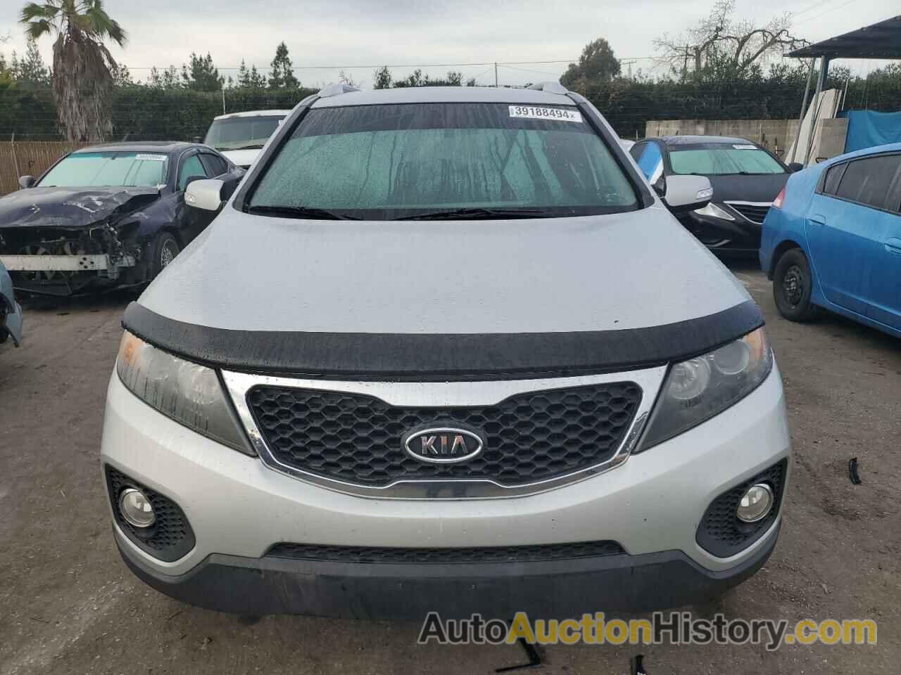 KIA SORENTO LX, 5XYKT4A64DG414165