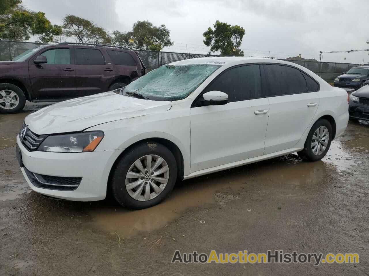 2013 VOLKSWAGEN PASSAT S, 1VWAP7A32DC011715