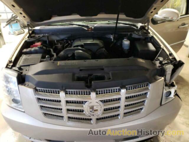 CADILLAC ESCALADE LUXURY, 1GYS4BEF6BR104278