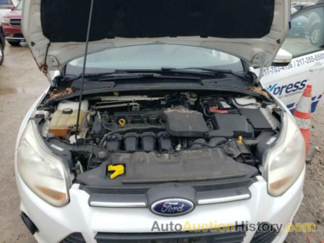 FORD FOCUS SE, 1FADP3F28DL272538