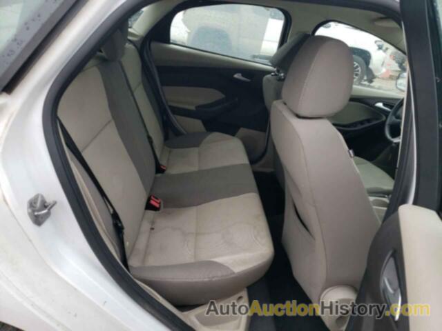 FORD FOCUS SE, 1FADP3F28DL272538