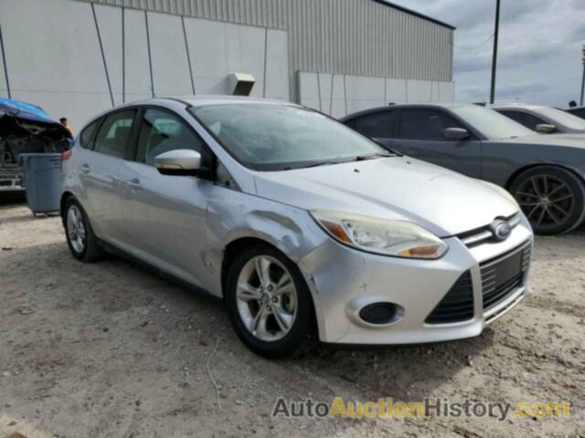 FORD FOCUS SE, 1FADP3K23DL259881