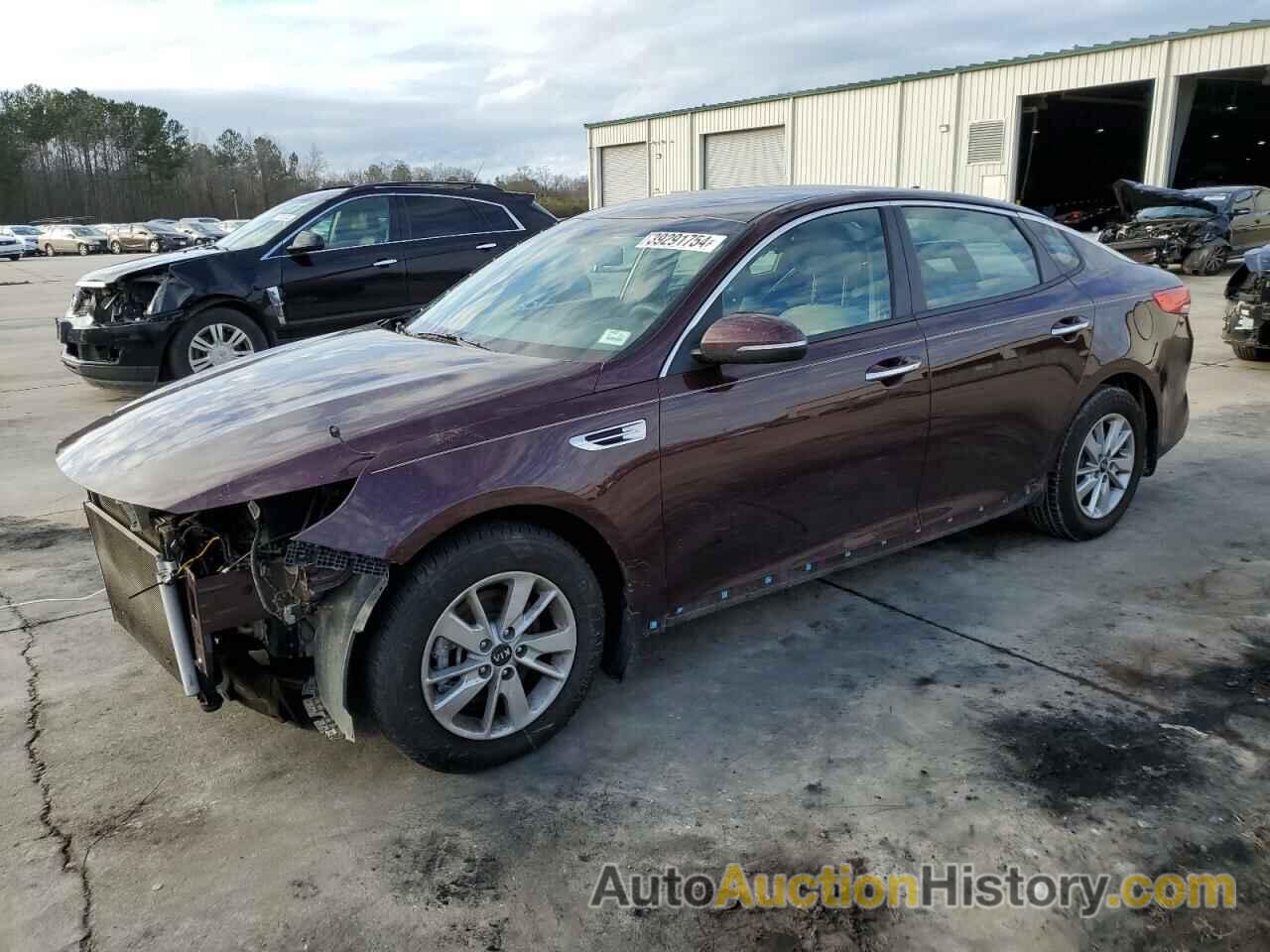 KIA OPTIMA LX, 5XXGT4L33JG184952