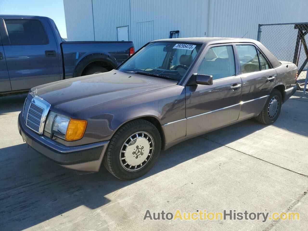 1992 MERCEDES-BENZ 300-CLASS E, WDBEA30D9NB550458