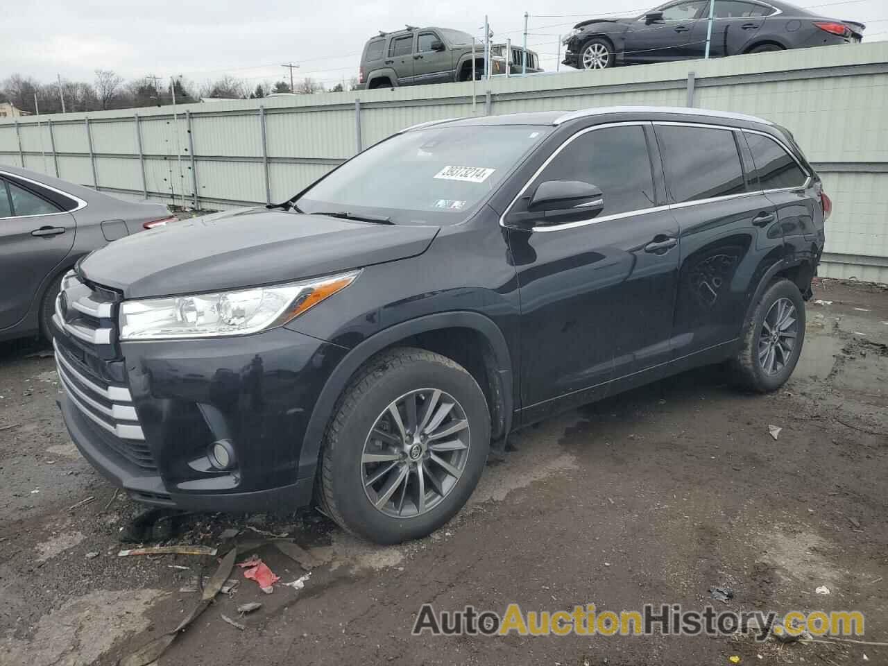 TOYOTA HIGHLANDER SE, 5TDJZRFHXJS906716