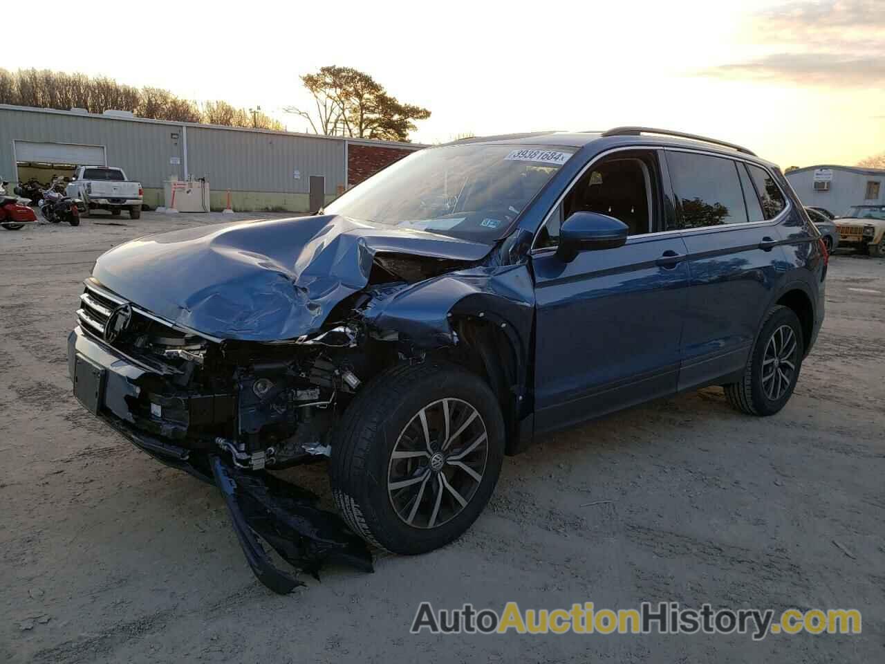 VOLKSWAGEN TIGUAN SE, 3VV3B7AXXKM139758