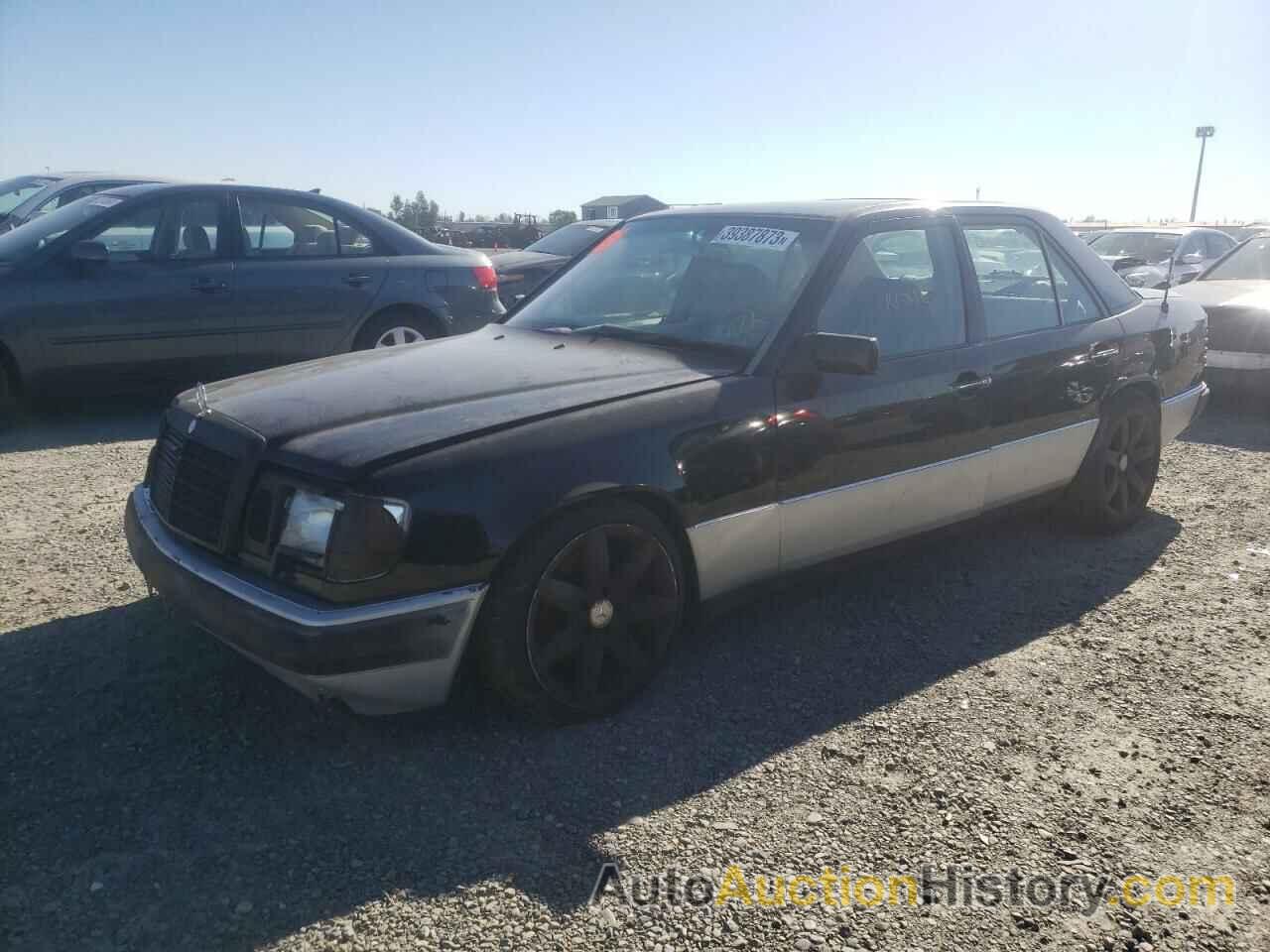 1992 MERCEDES-BENZ 400-CLASS E, WDBEA34E5NB682877