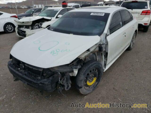 VOLKSWAGEN PASSAT SE, 1VWGT7A36HC074649