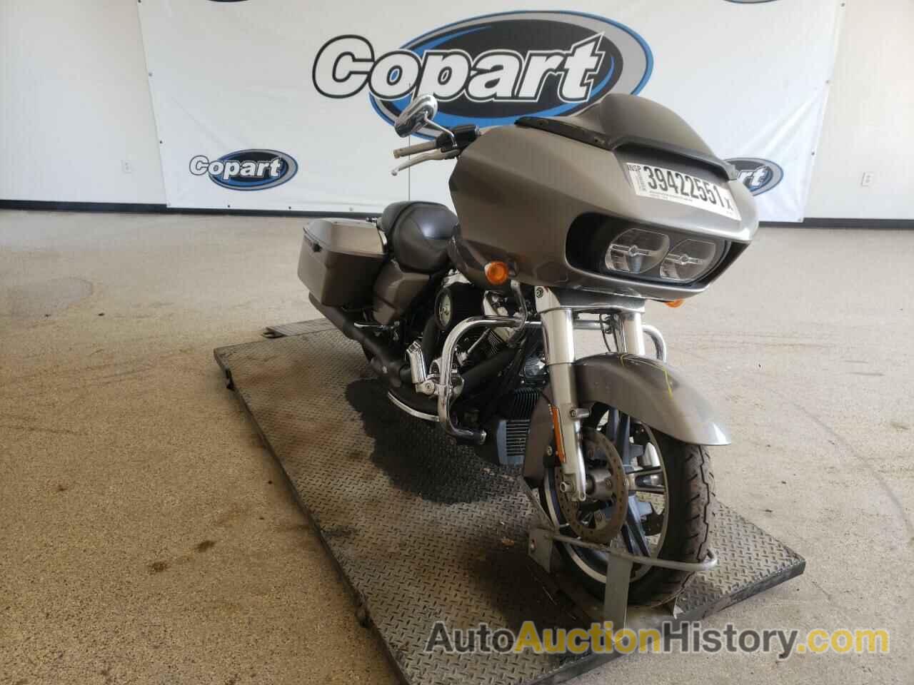 2017 HARLEY-DAVIDSON FL ROAD GLIDE, 1HD1KHC15HB693101