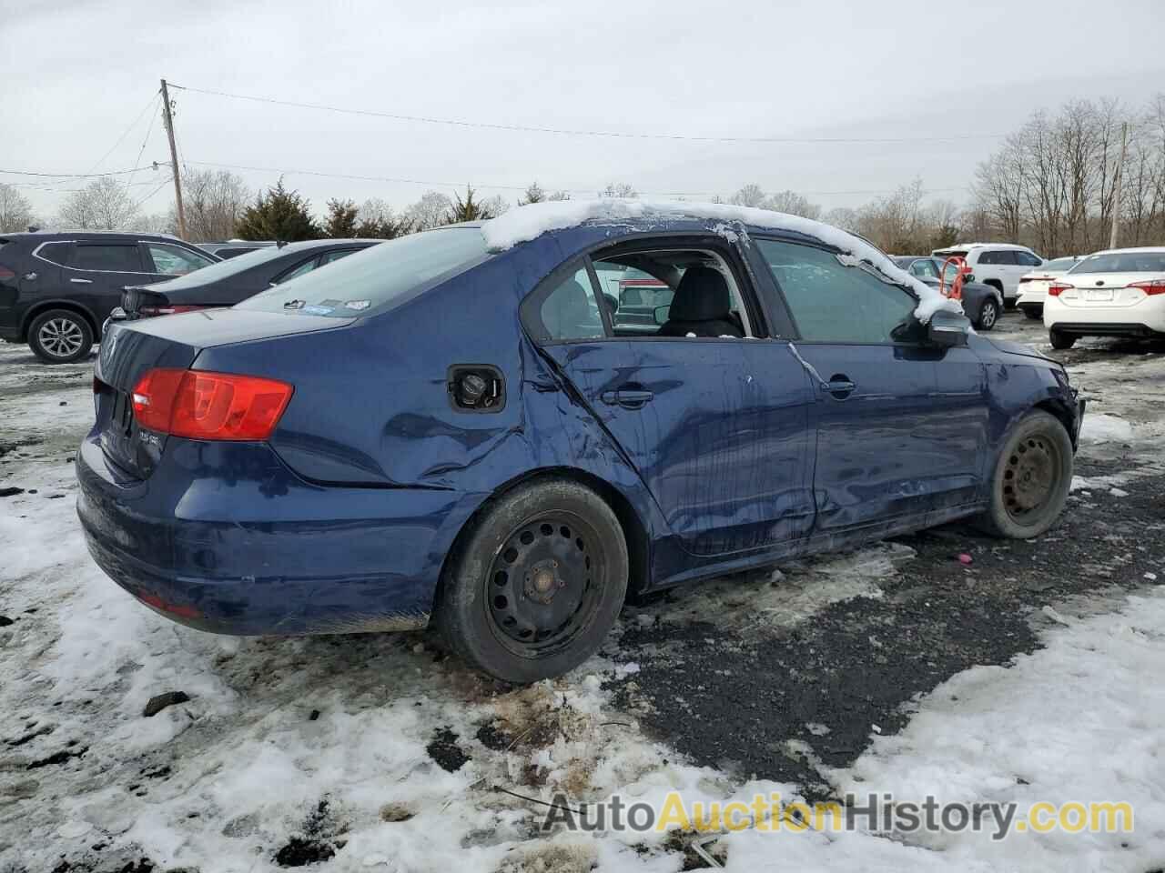 VOLKSWAGEN JETTA SE, 3VWDP7AJ4CM087428