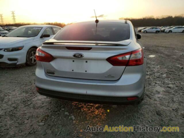 FORD FOCUS SE, 1FADP3F27EL389366