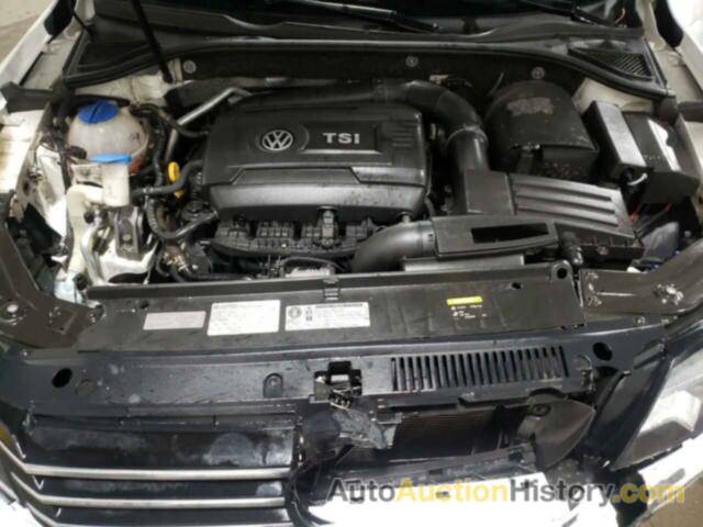 VOLKSWAGEN PASSAT S, 1VWAT7A33FC102684