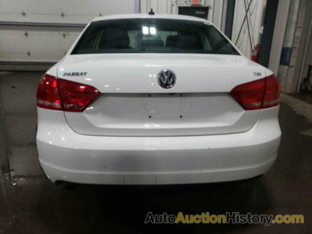 VOLKSWAGEN PASSAT S, 1VWAT7A33FC102684