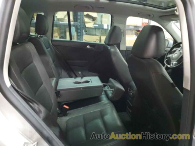 VOLKSWAGEN TIGUAN S, WVGAV7AXXDW545776