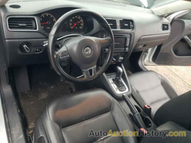 VOLKSWAGEN JETTA SE, 3VWDX7AJ9BM304034