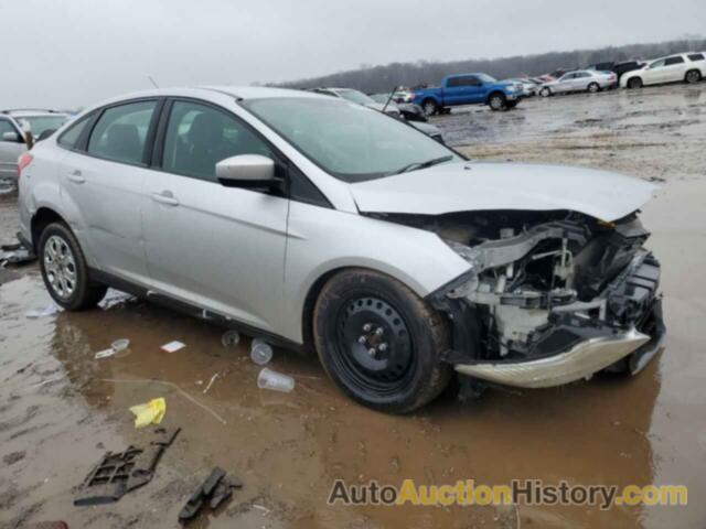 FORD FOCUS SE, 1FAHP3F24CL330032