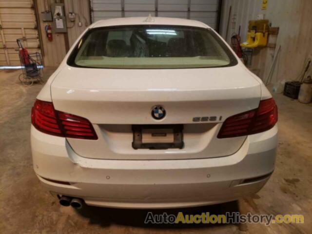 BMW 5 SERIES I, WBA5A5C54ED501221