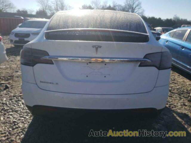 TESLA MODEL X, 5YJXCBE22JF114273