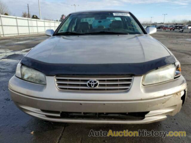 TOYOTA CAMRY LE, JT2BF28K8W0123412