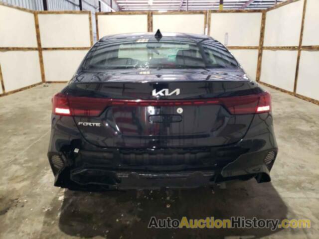 KIA FORTE LX, 3KPF24AD3PE568757