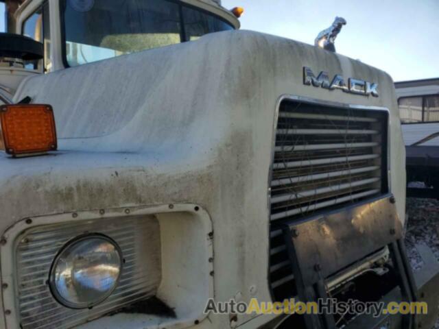 MACK ALL MODELS DM600, 1M2B209C2XM023617