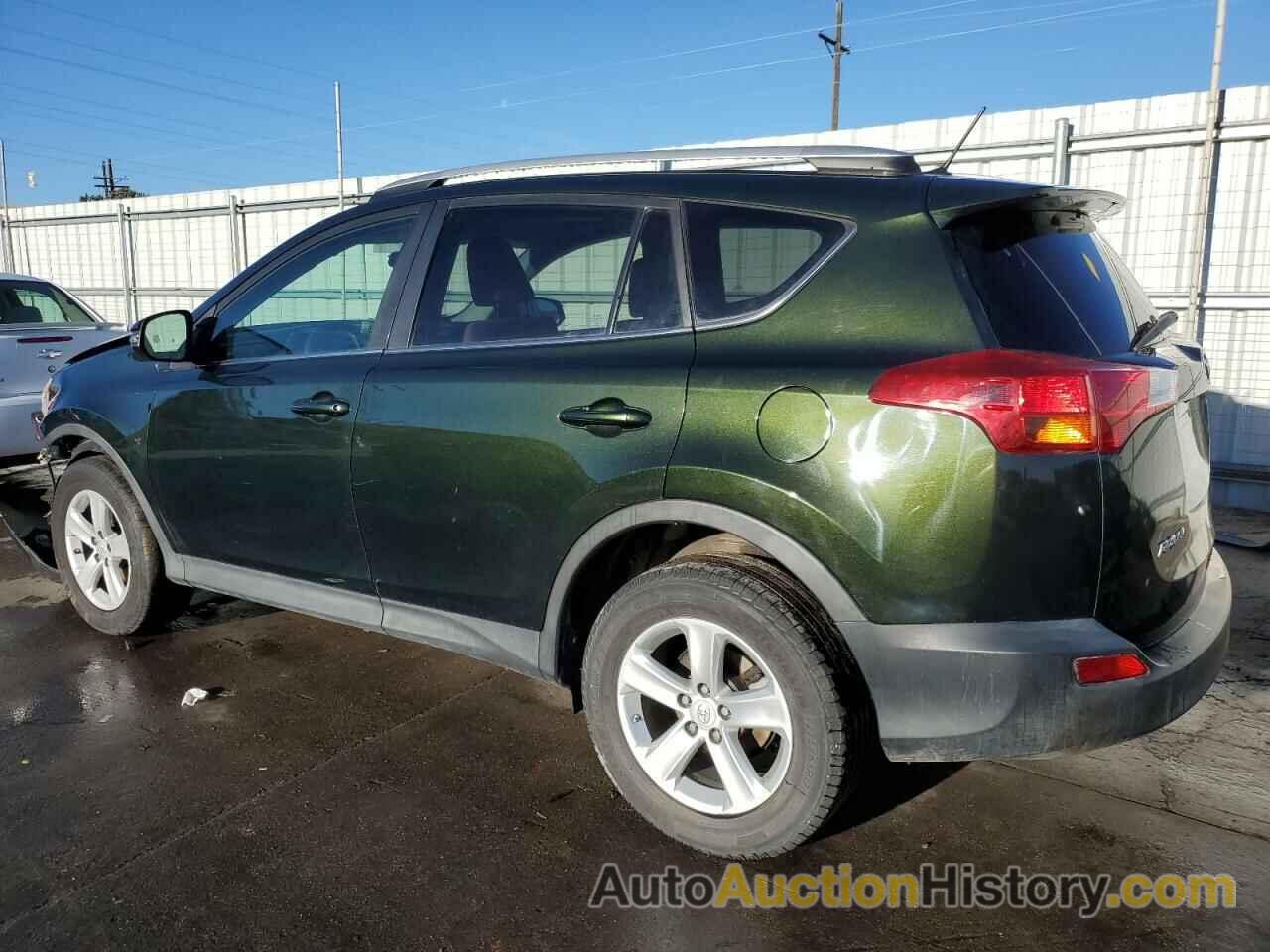 TOYOTA RAV4 XLE, 2T3RFREV2DW004244