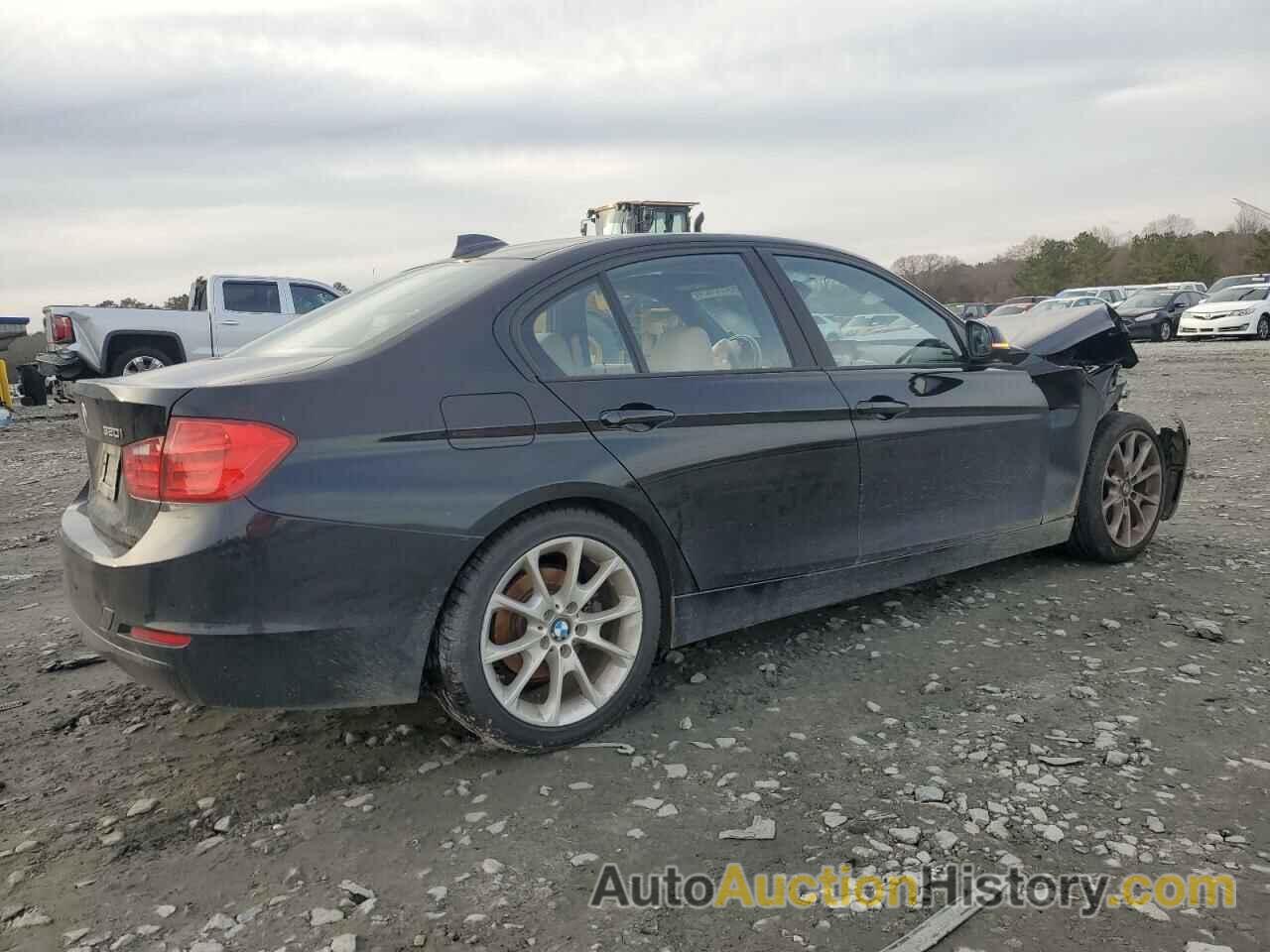 BMW 3 SERIES I, WBA3B1C5XEK134432