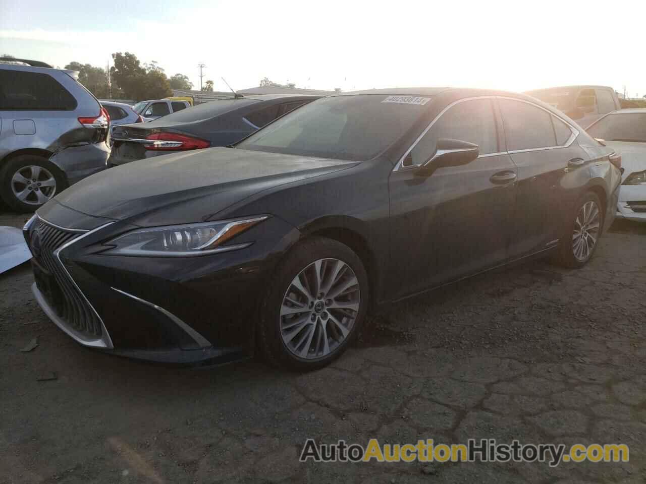 LEXUS ES300 300H, 58AD21B1XLU007126