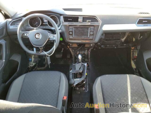 VOLKSWAGEN TIGUAN S, 3VV0B7AX1JM058147