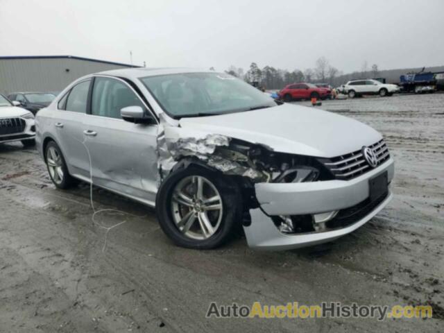 VOLKSWAGEN PASSAT SE, 1VWBV7A34FC044342