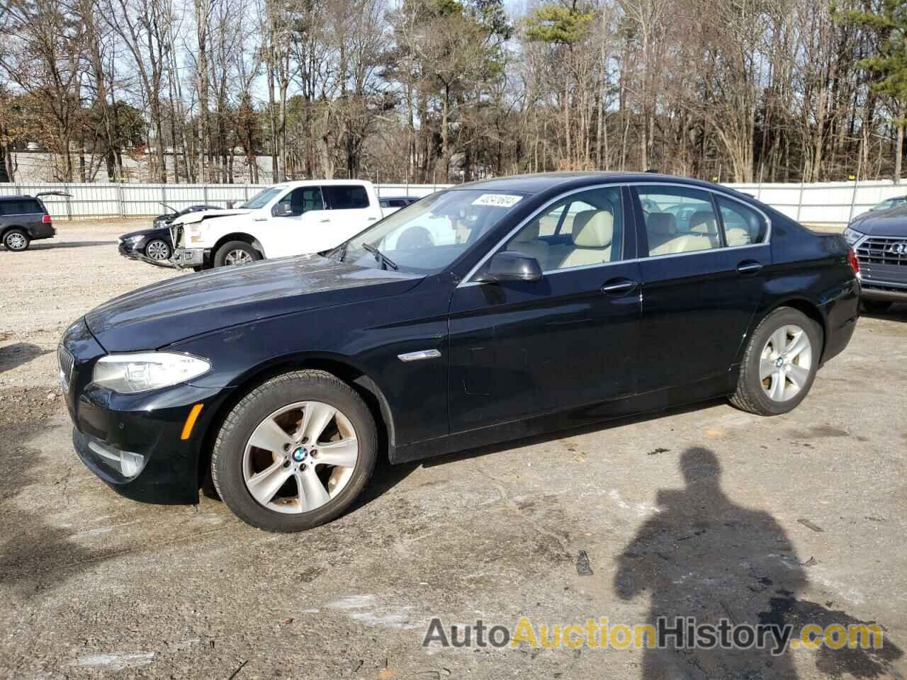 BMW 5 SERIES I, WBAXG5C51CDX06015