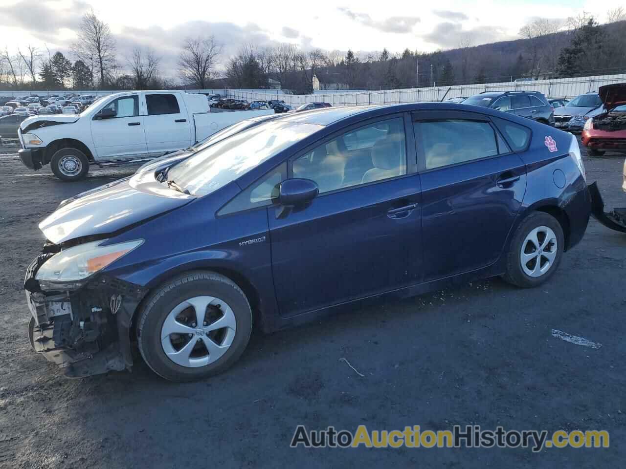 TOYOTA PRIUS, JTDKN3DU8D1728660