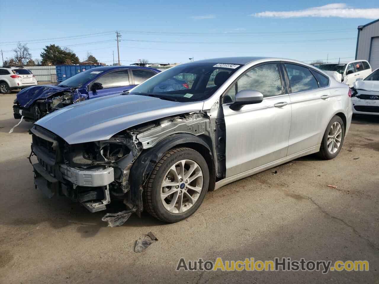 FORD FUSION SE, 3FA6P0HD2KR255562