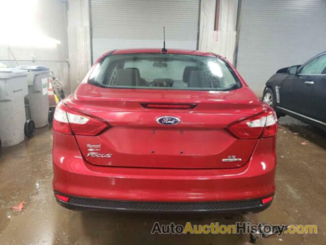 FORD FOCUS SE, 1FAHP3F21CL366650