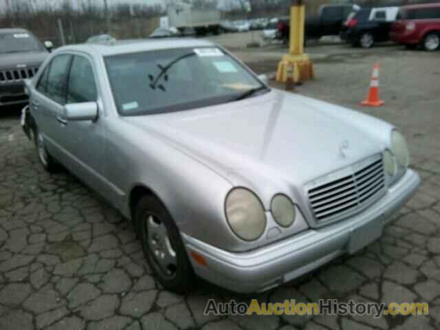 1997 MERCEDES-BENZ E420, WDBJF72F8VA176825