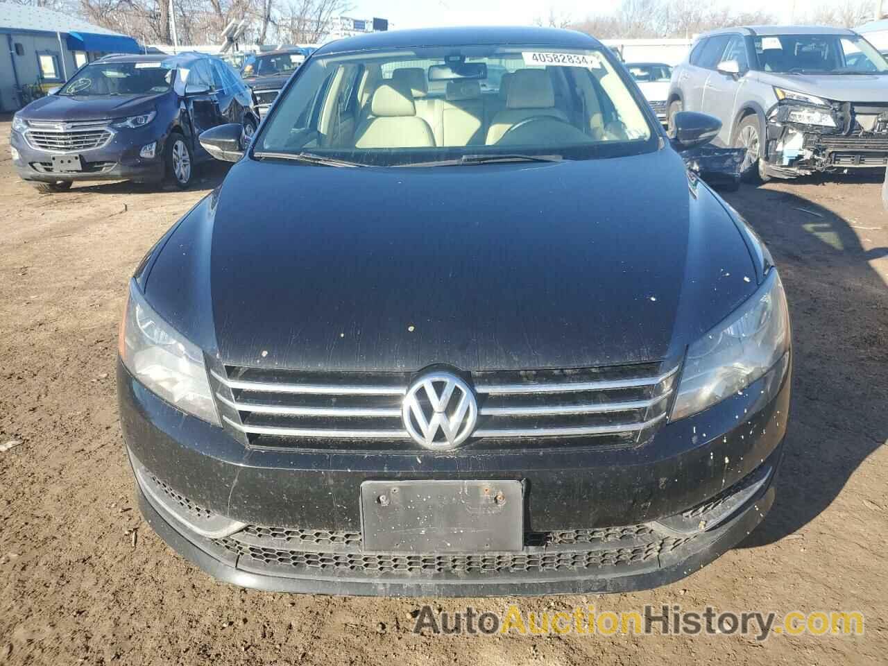 VOLKSWAGEN PASSAT SE, 1VWBH7A32CC099052