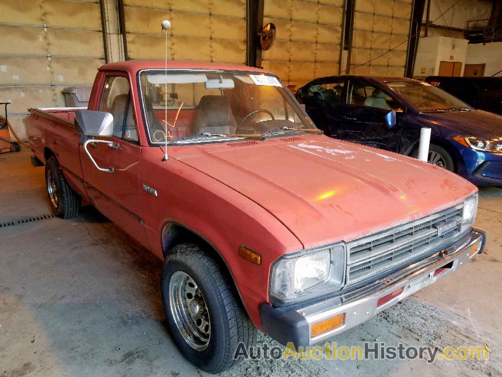 1982 TOYOTA PICKUP / CAB CHASSIS 1/2 TON DLX, JT4RN44D6C0051553