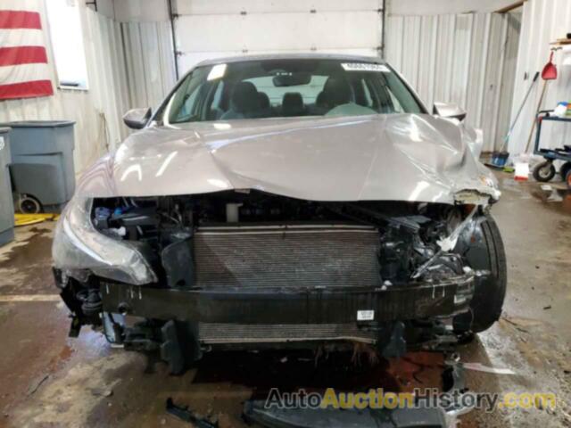 HYUNDAI ELANTRA SEL, KMHLM4AG1PU603820