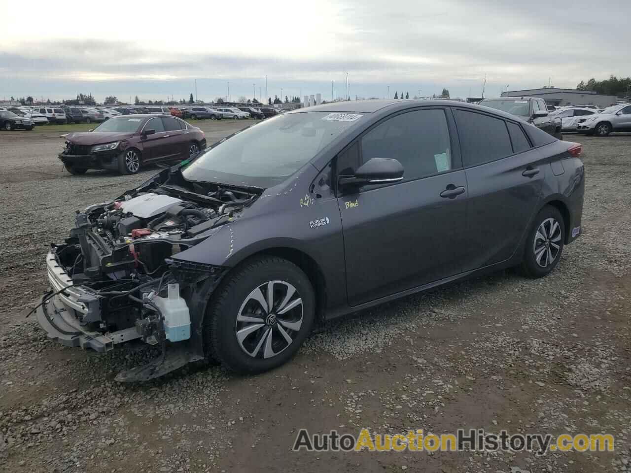 TOYOTA PRIUS, JTDKARFPXJ3099019