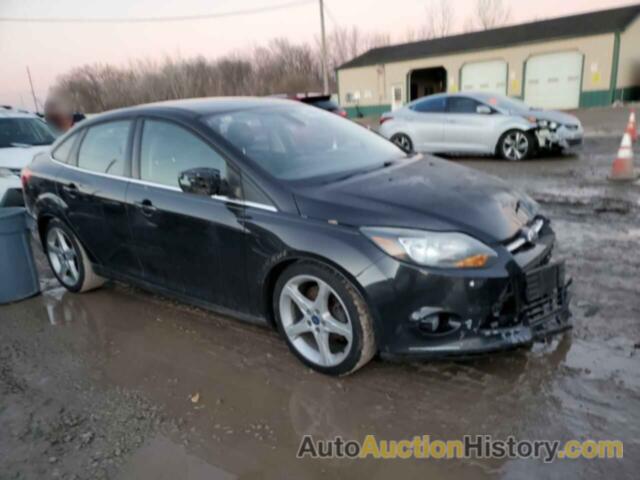 FORD FOCUS TITANIUM, 1FAHP3J28CL389463