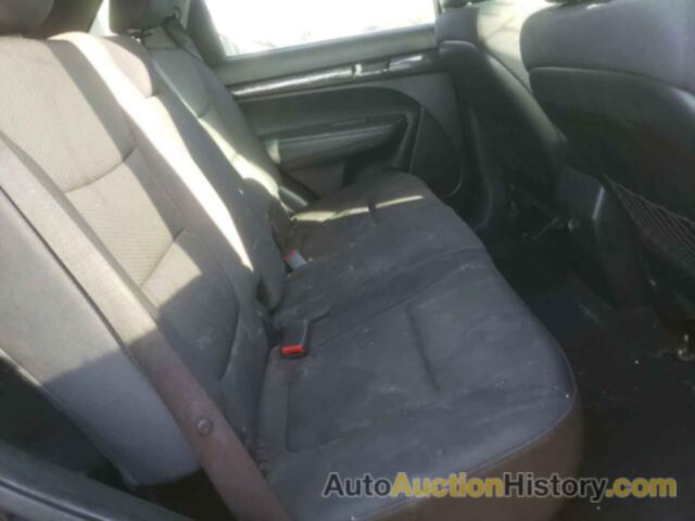 KIA SORENTO BASE, 5XYKTCA13BG125869