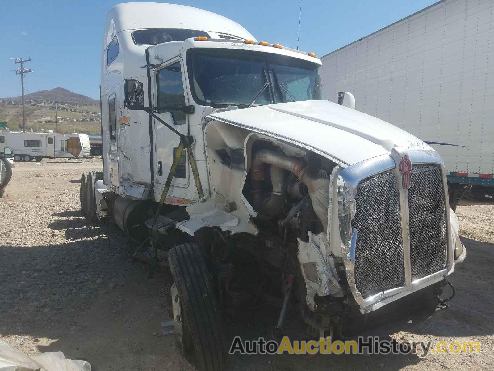 2010 KENWORTH ALL MODELS T660, 1XKAD49X7AJ268804