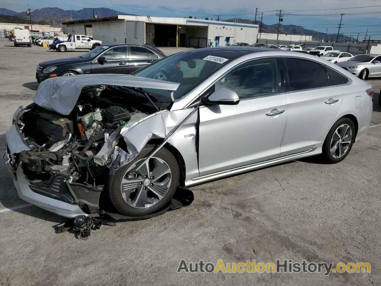 HYUNDAI SONATA HYBRID, KMHE34L37KA085132