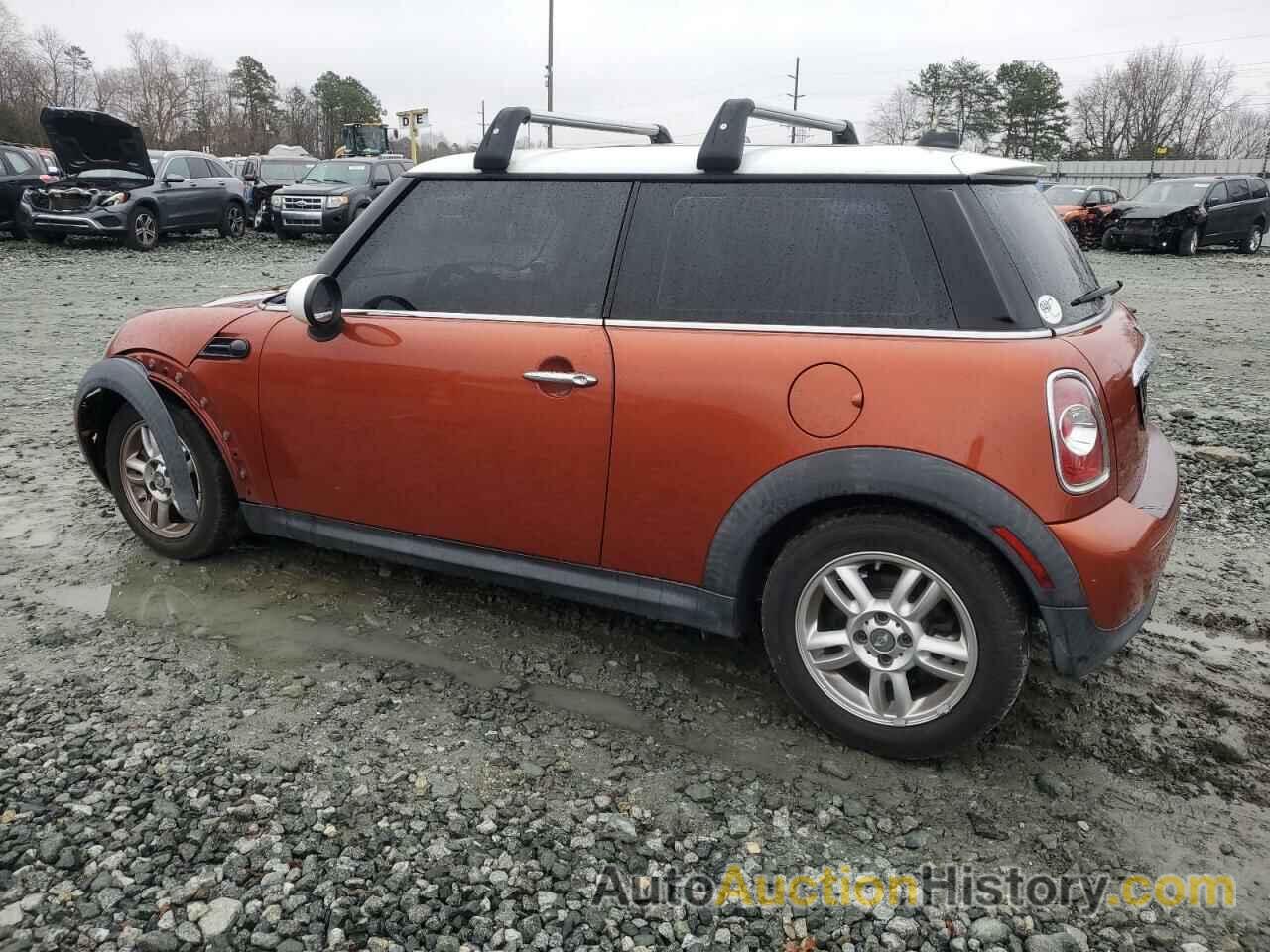 MINI COOPER, WMWSU3C56CT185693