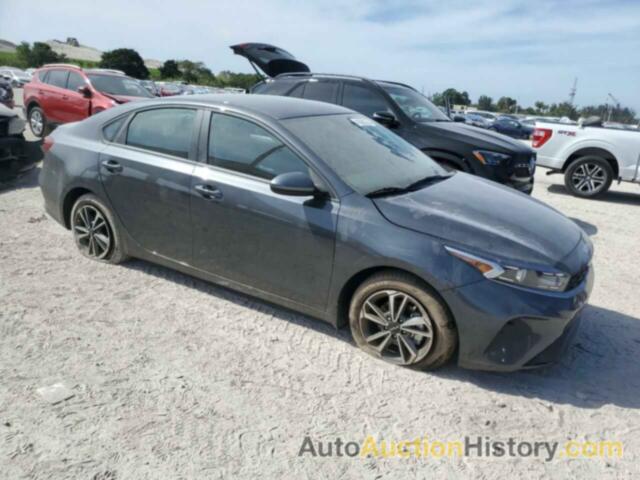 KIA FORTE LX, 3KPF24AD4PE640436