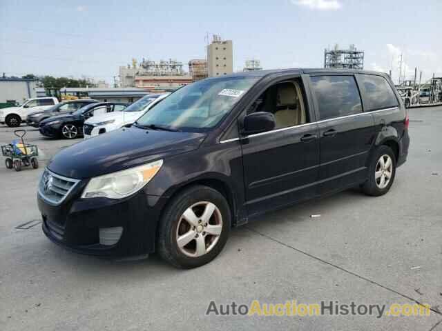 VOLKSWAGEN ROUTAN SE, 2V4RW3D1XAR323012