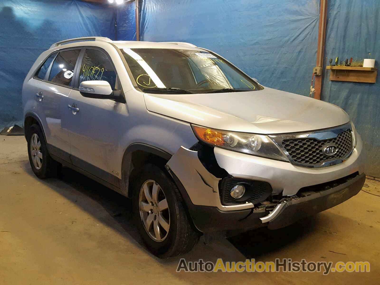 2011 KIA SORENTO BASE, 5XYKTDA10BG011110