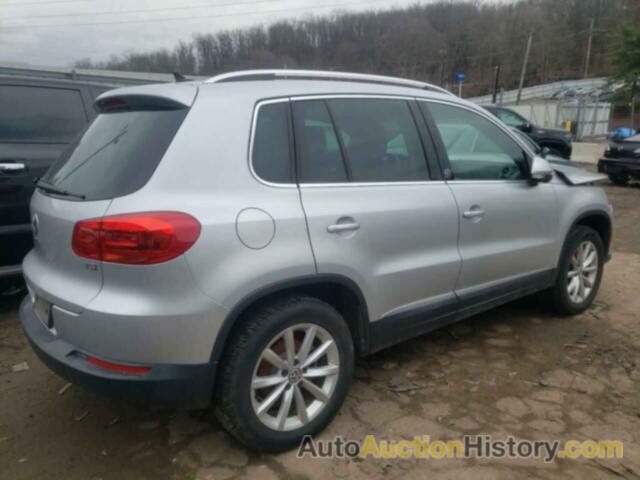 VOLKSWAGEN TIGUAN WOLFSBURG, WVGRV7AX2HK017892